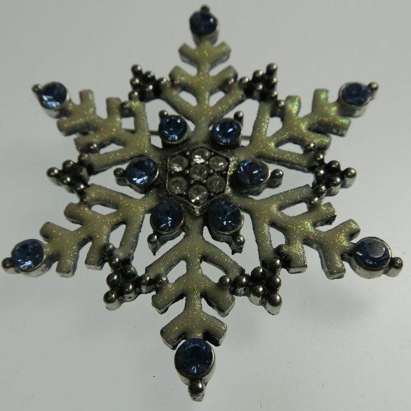 Hallmarked Vintage Snowflake Enamel & Rhinestone Brooch /Pin - Picture 2 of 3